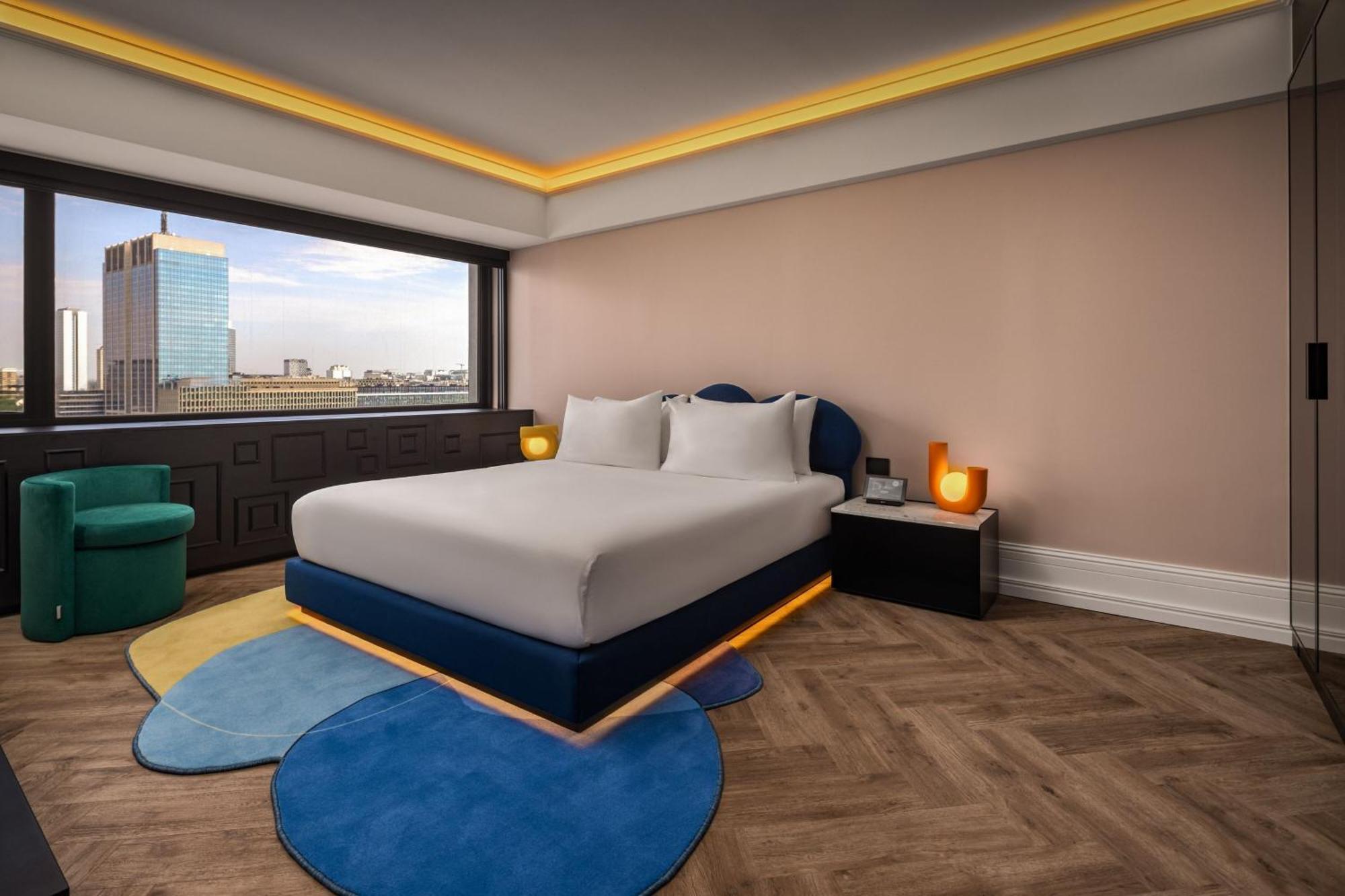 Uptown Brussels Hotel 4*