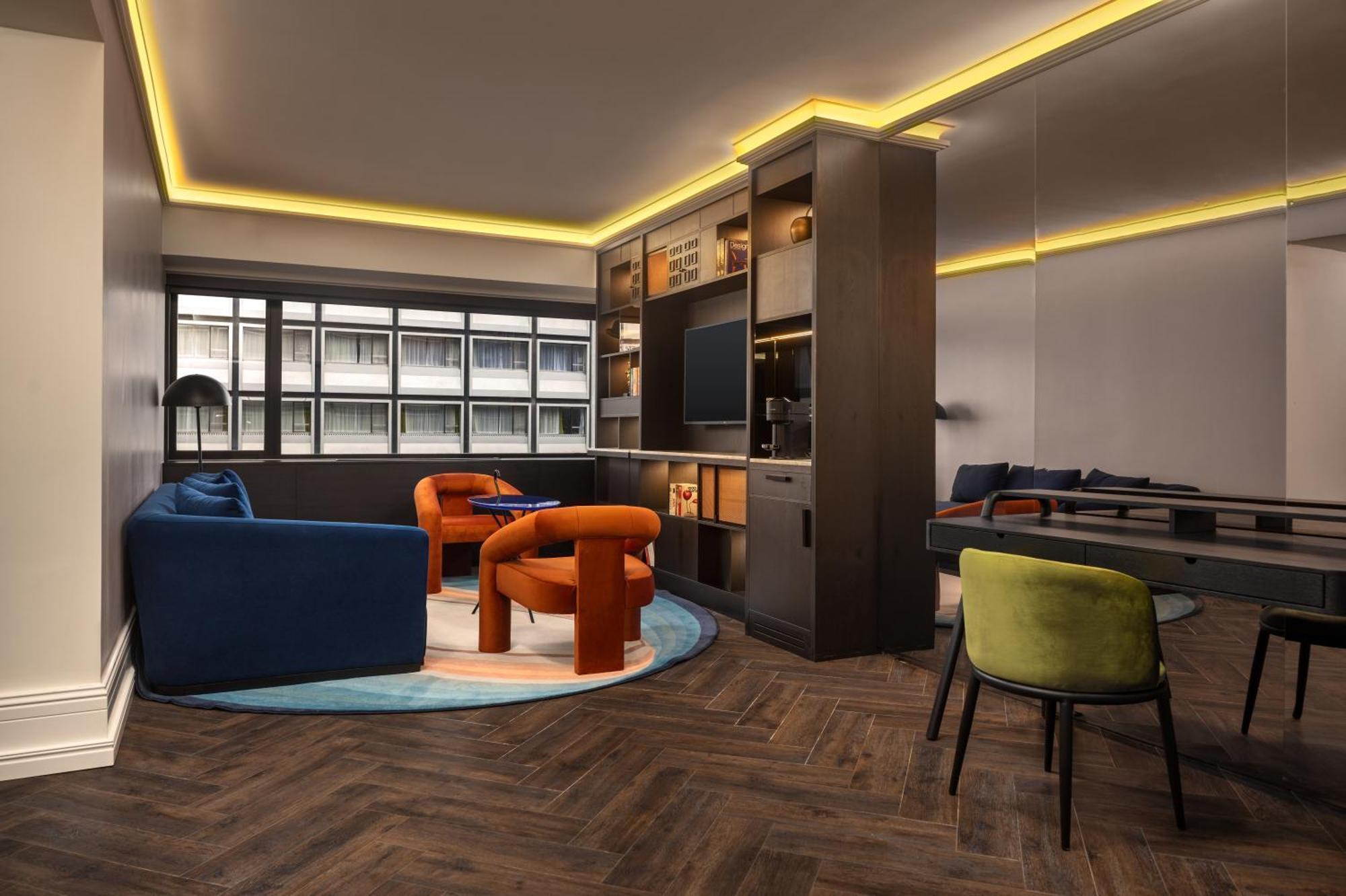Uptown Brussels Hotel 4*